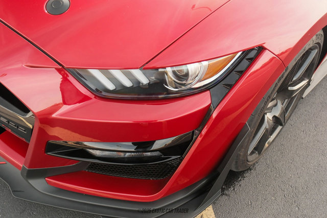 Used 2020 Ford Mustang Shelby GT500 w/ Carbon Fiber Track Pack image 94