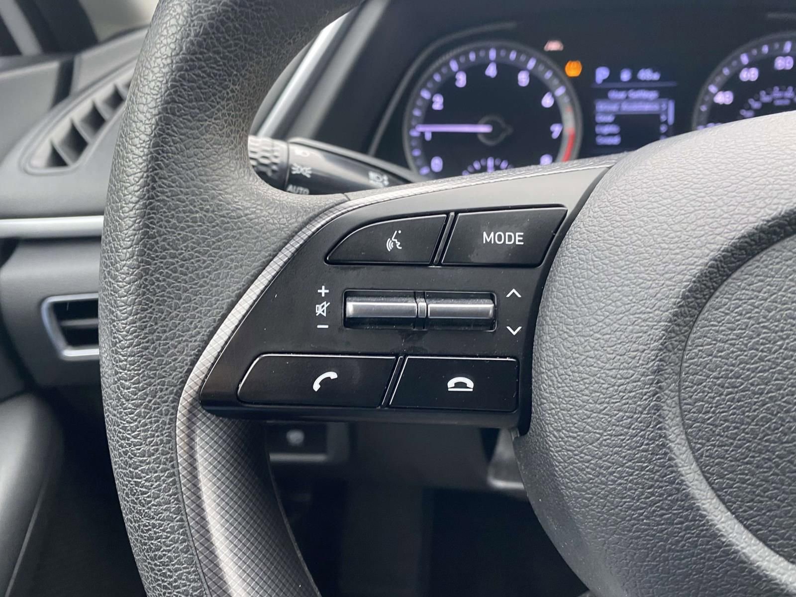 Used 2021 Hyundai Sonata SE w/ Preferred Accessory Package image 19