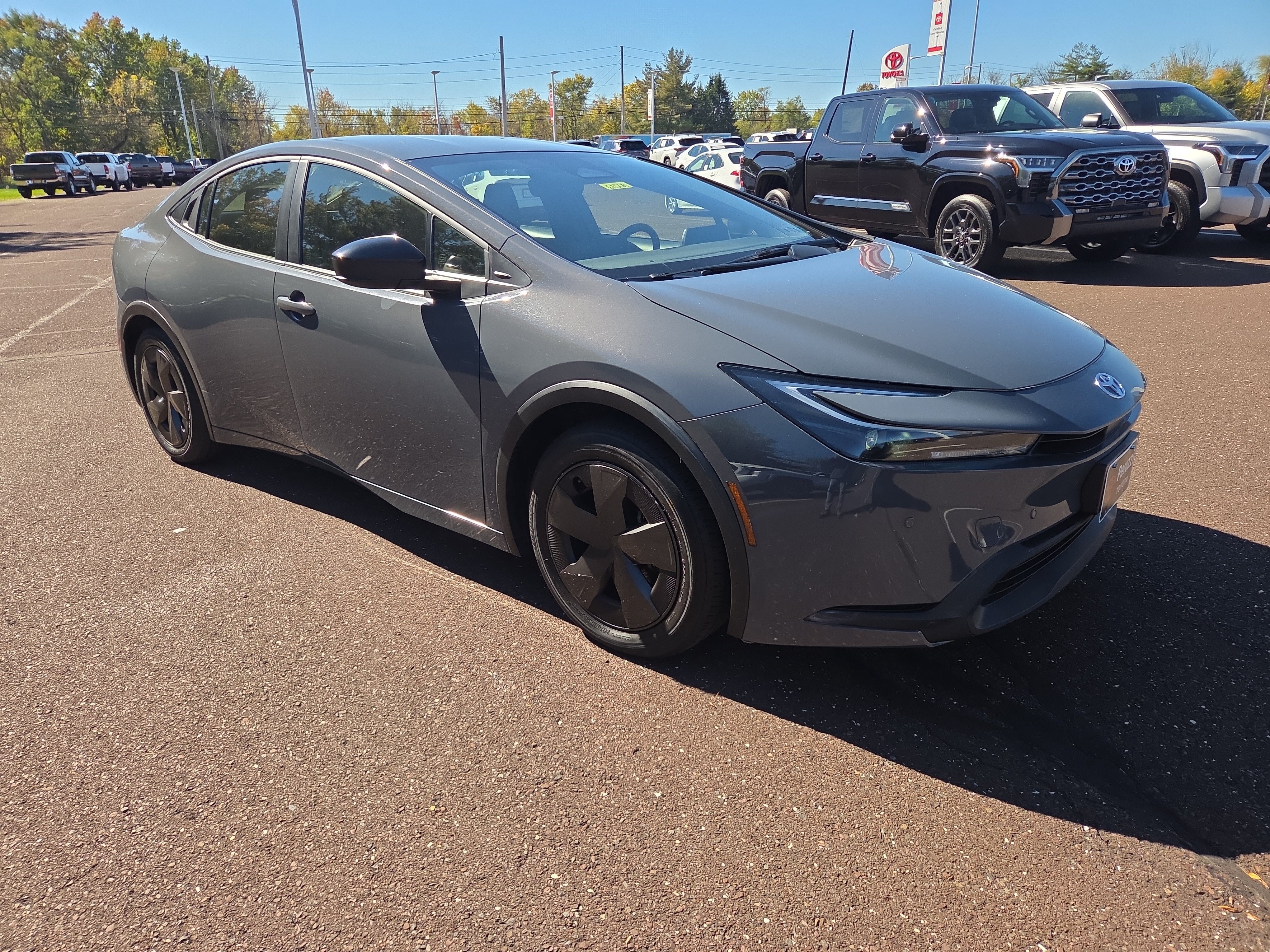 Certified 2025 Toyota Prius LE FWD image 1