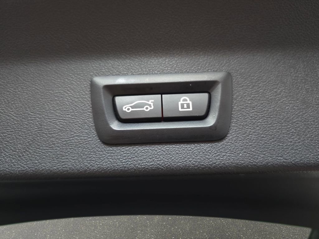 Used 2022 BMW X3 xDrive30i w/ Premium Package 2 image 16