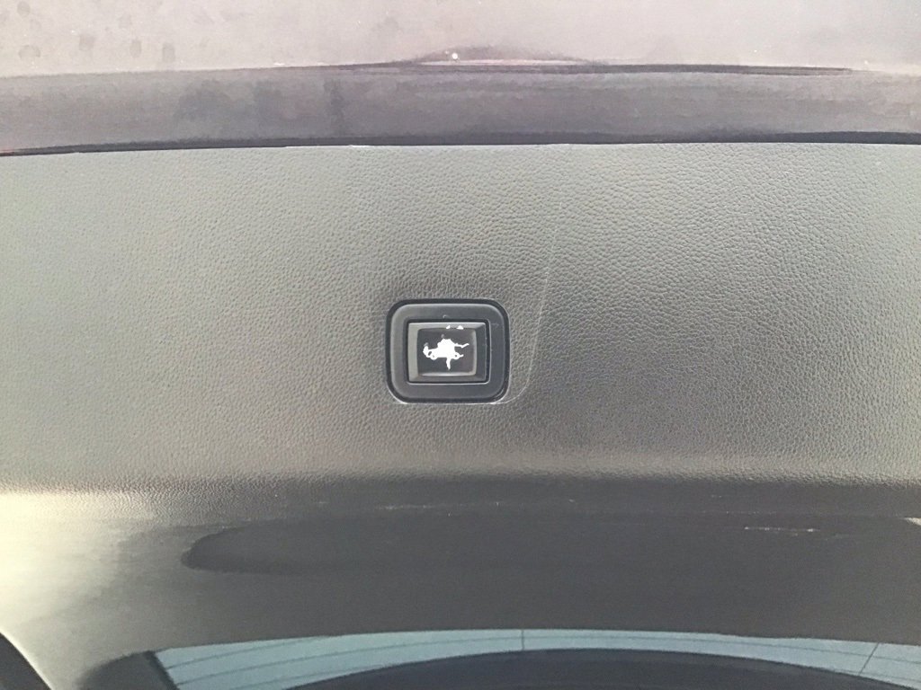 Used 2020 Chevrolet Traverse Premier image 7