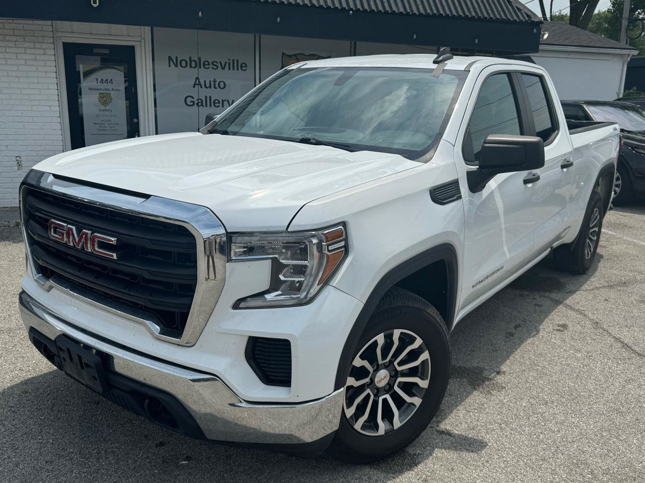 Used 2022 GMC Sierra 1500 Pro w/ Convenience Package AWD/4WD image 2