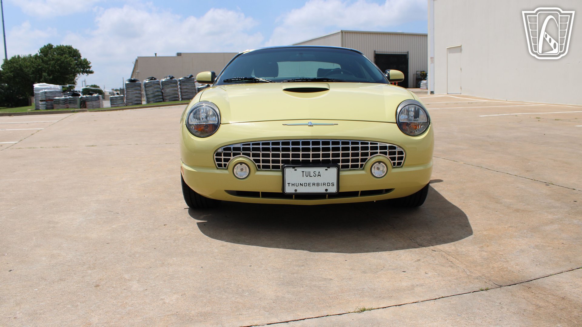 Used 2005 Ford Thunderbird RWD image 5
