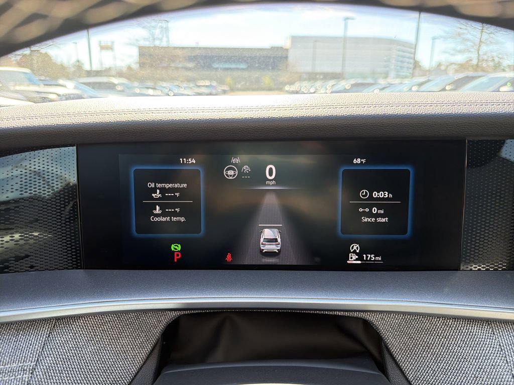 Used 2025 Volkswagen Tiguan S image 27