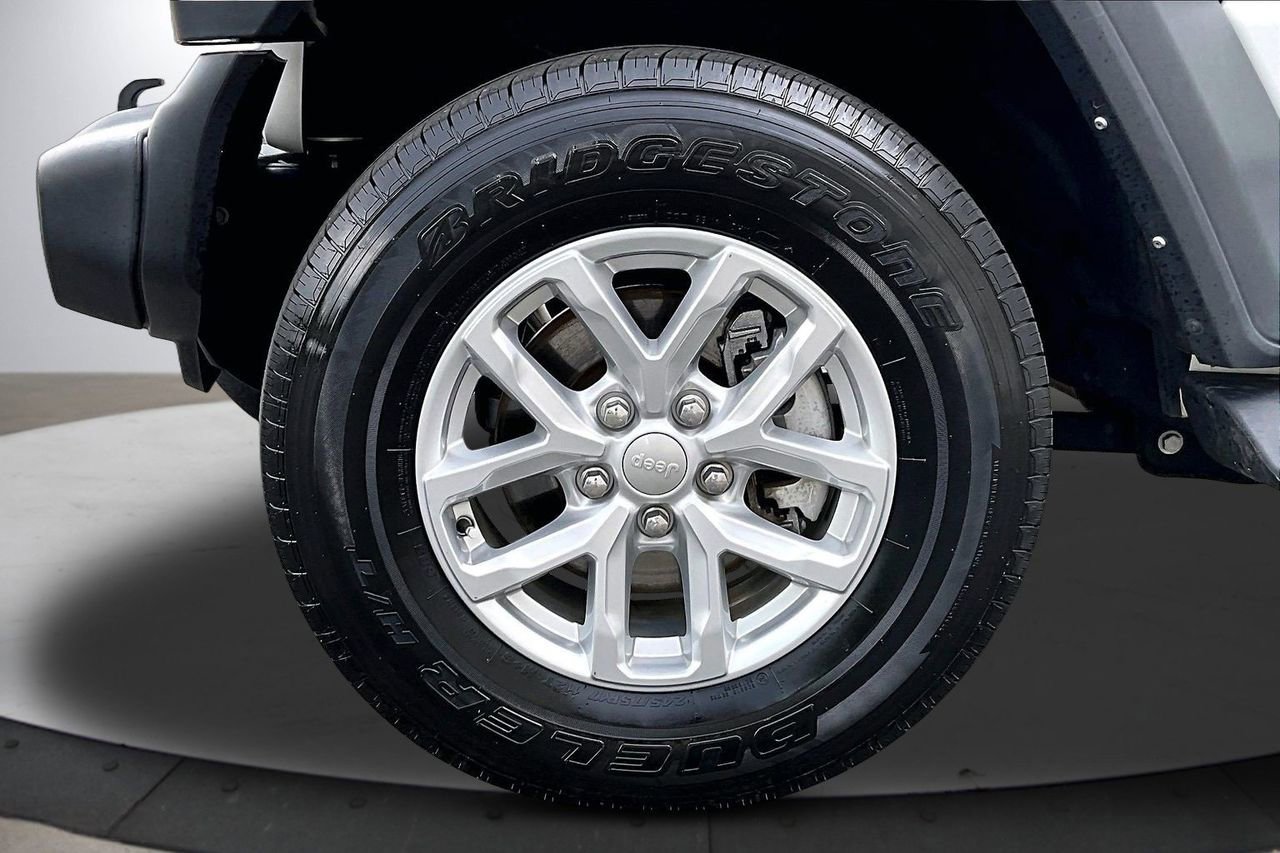 Certified 2023 Jeep Wrangler Unlimited Sport AWD/4WD image 31