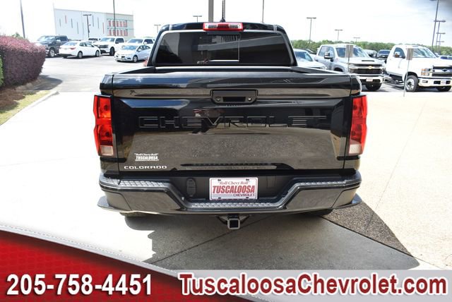 Used 2024 Chevrolet Colorado Trail Boss w/ Advanced Trailering Package AWD/4WD image 8