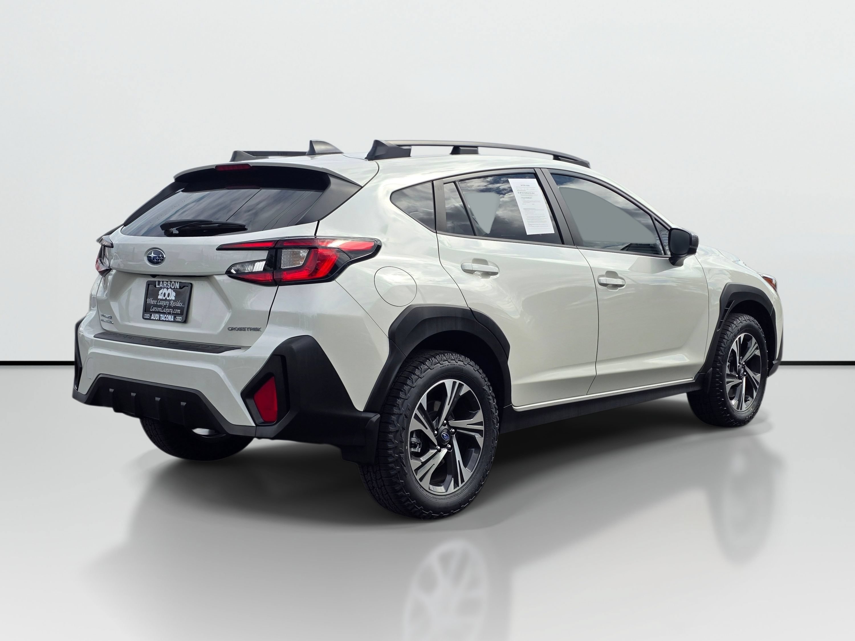Used 2024 Subaru Crosstrek 2.0i Premium AWD/4WD image 5