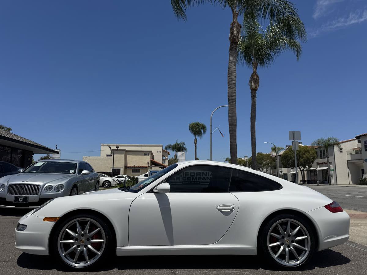 Used 2006 Porsche 911 Carrera S RWD image 2