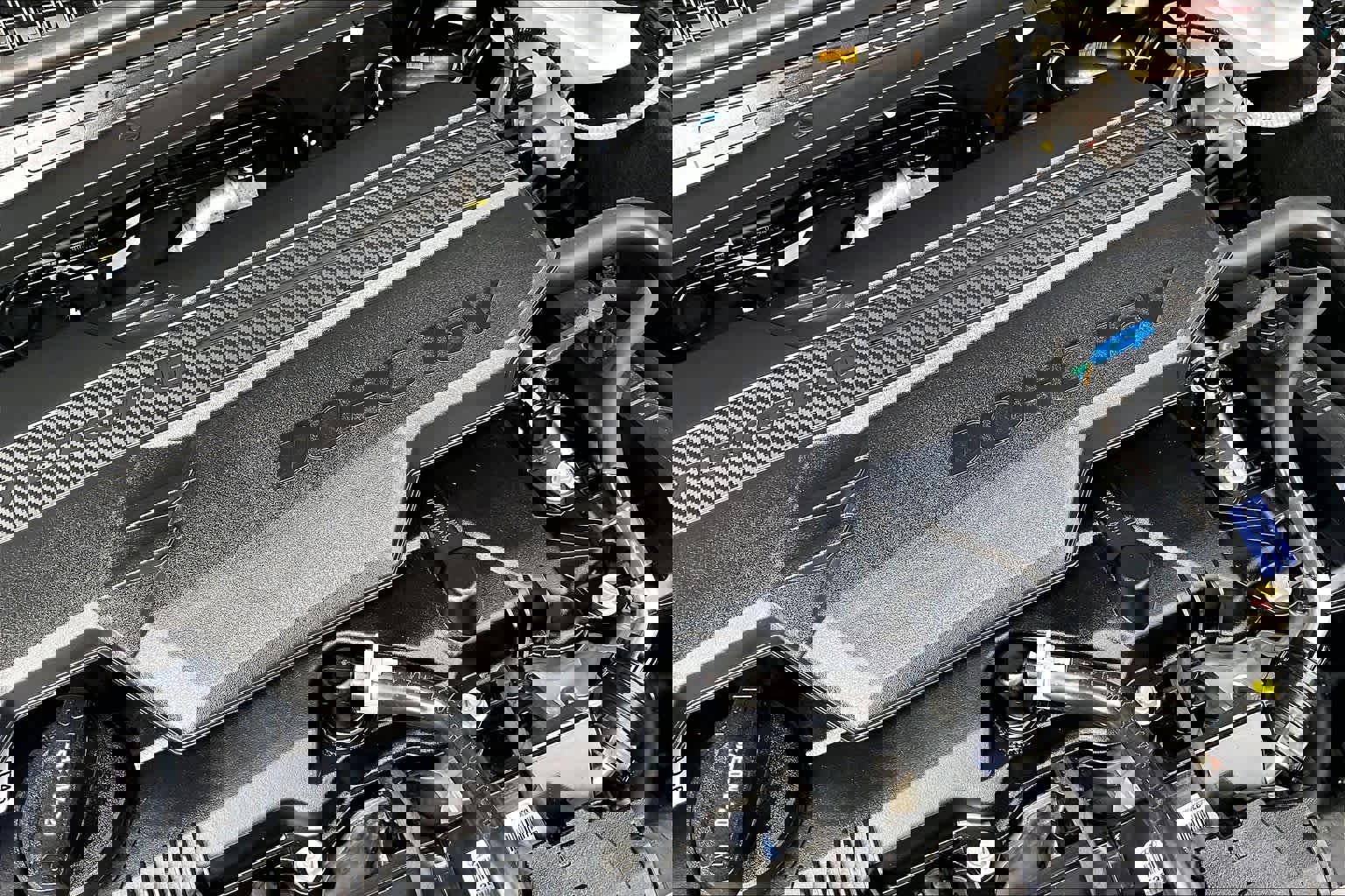 Certified 2025 Hyundai Elantra Sport image 33