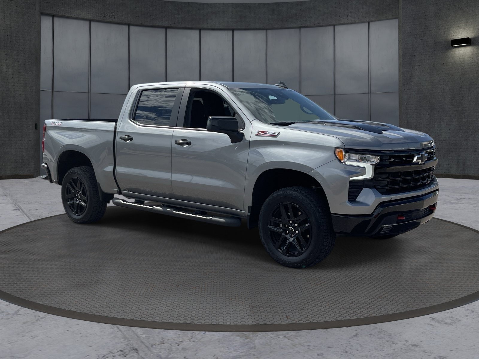 Used 2025 Chevrolet Silverado 1500 LT Trail Boss w/ Protection Package AWD/4WD image 8