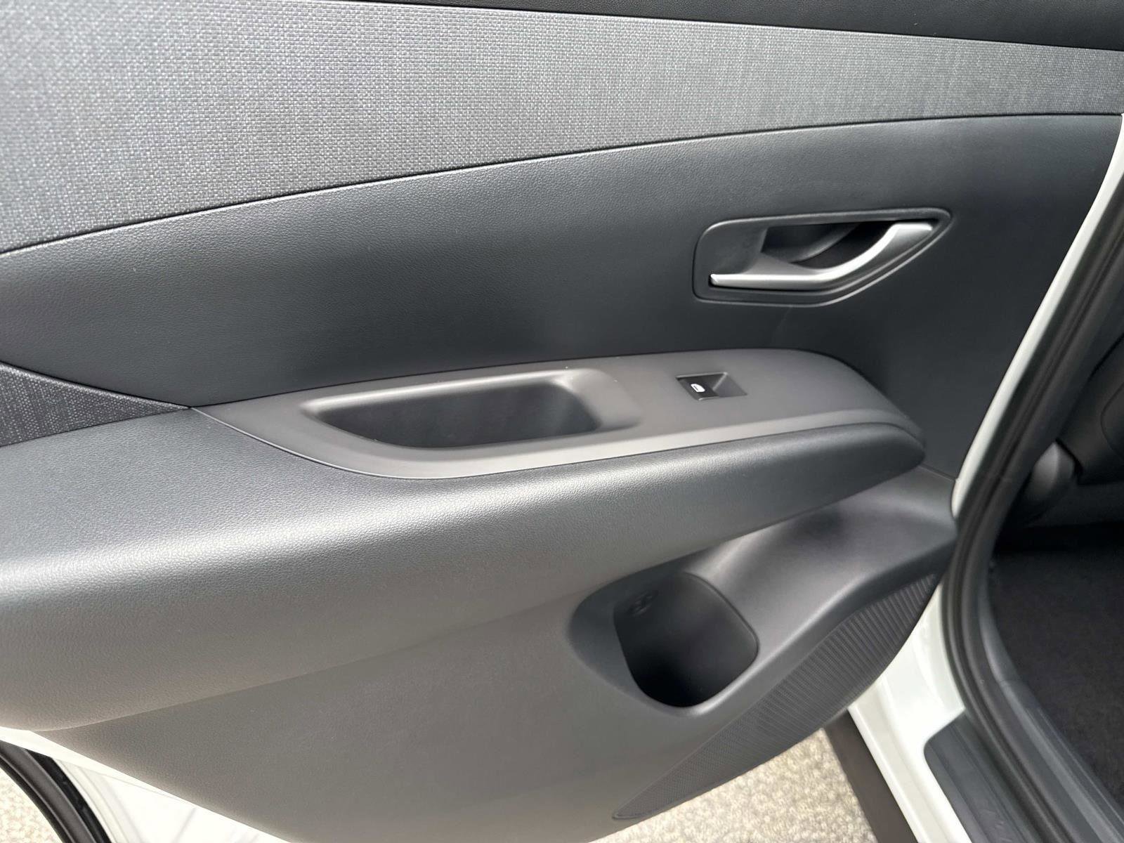 New 2025 Hyundai Tucson SEL image 12