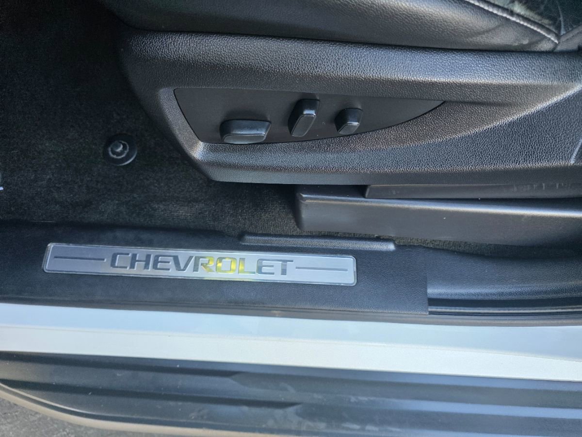 Used 2018 Chevrolet Tahoe LT image 11