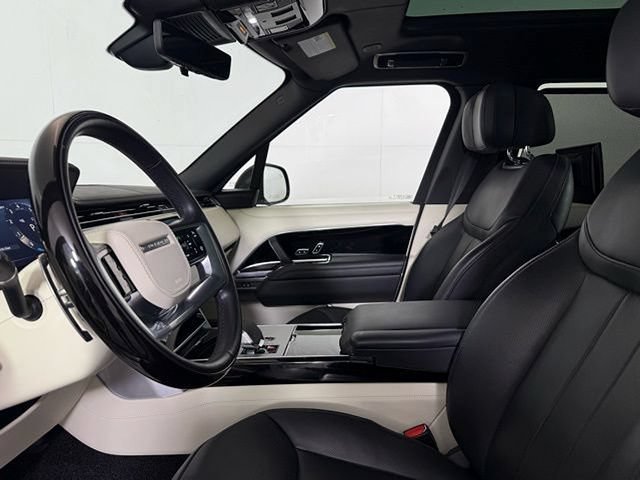 Used 2024 Land Rover Range Rover Autobiography AWD/4WD image 6