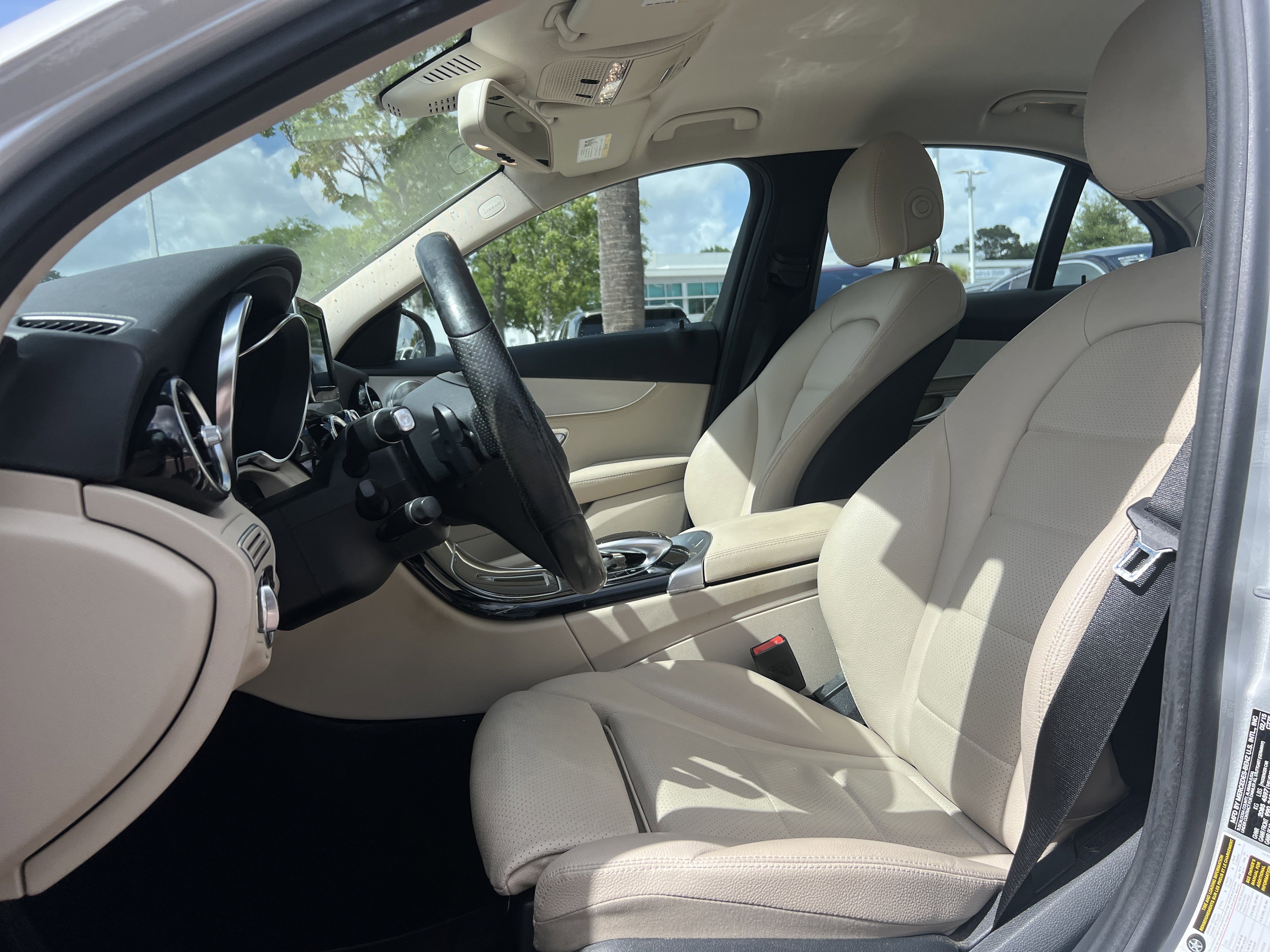 Used 2015 Mercedes-Benz C 300 Sedan image 16