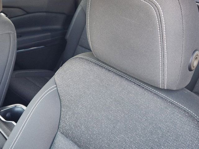 Used 2025 Chevrolet Traverse LT image 20