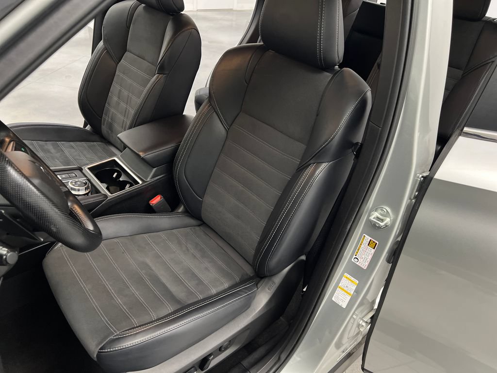 Used 2024 Mitsubishi Outlander SE AWD/4WD image 11