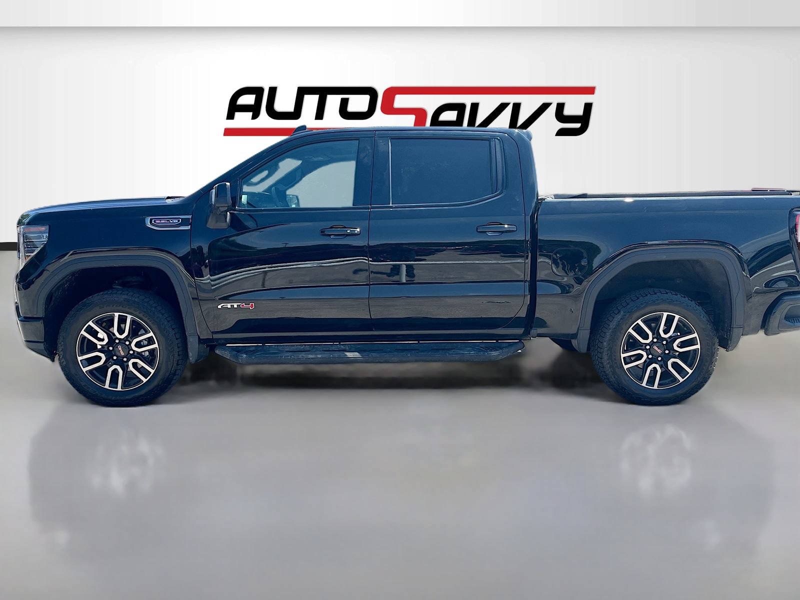 Used 2026 GMC Sierra 1500 AT4 AWD/4WD image 4