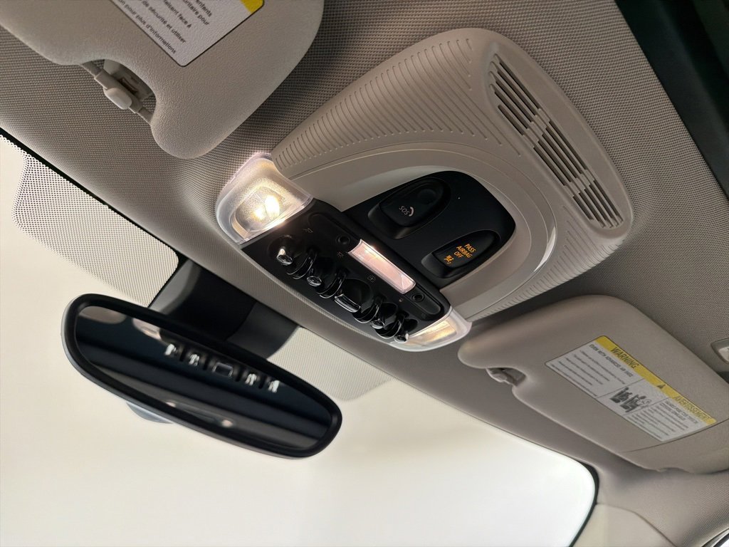 Used 2023 MINI Cooper S image 18