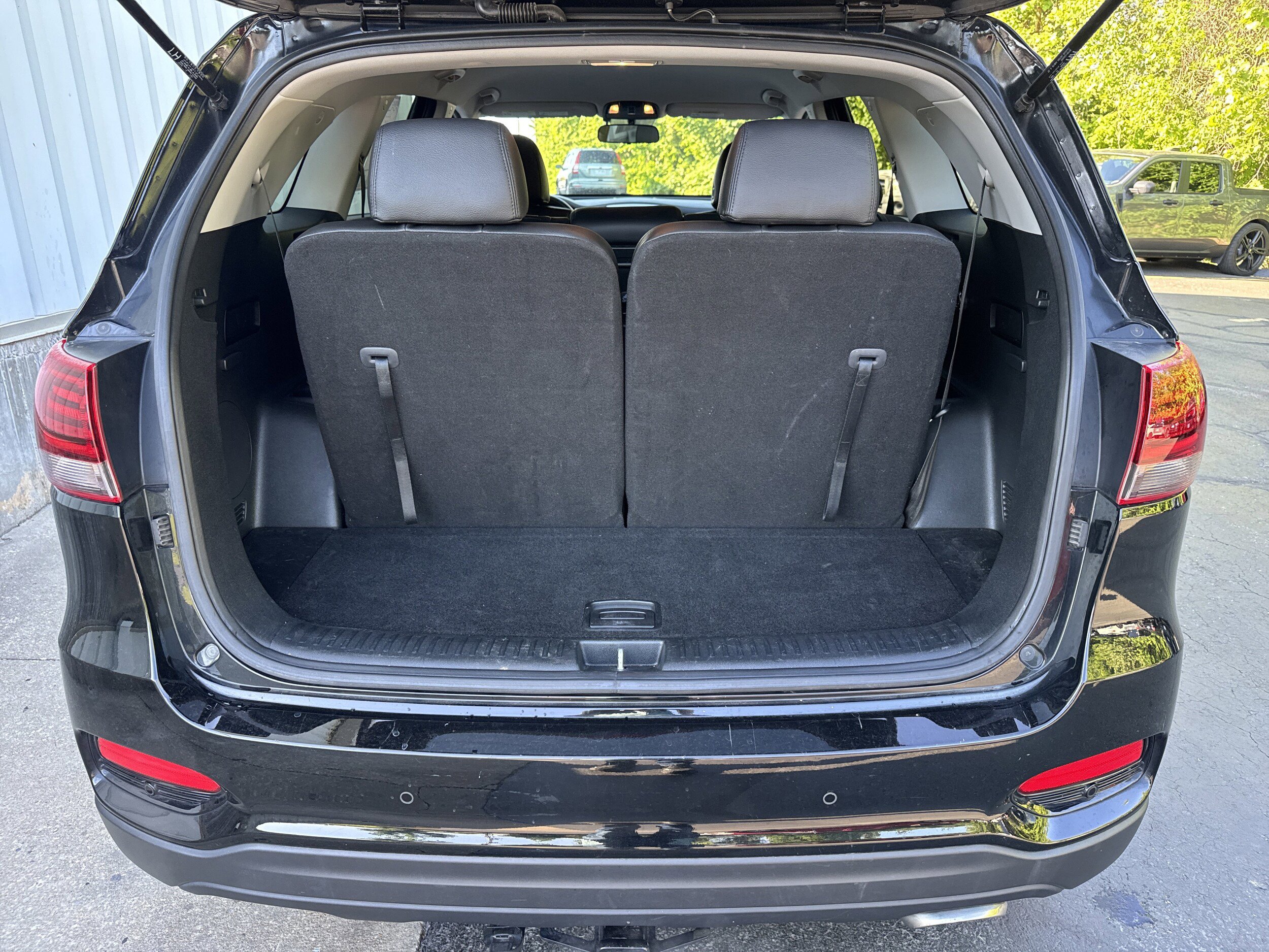 Used 2019 Kia Sorento S FWD image 11