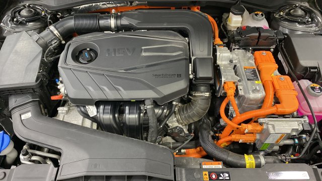 Certified 2025 Hyundai Sonata SEL FWD image 28