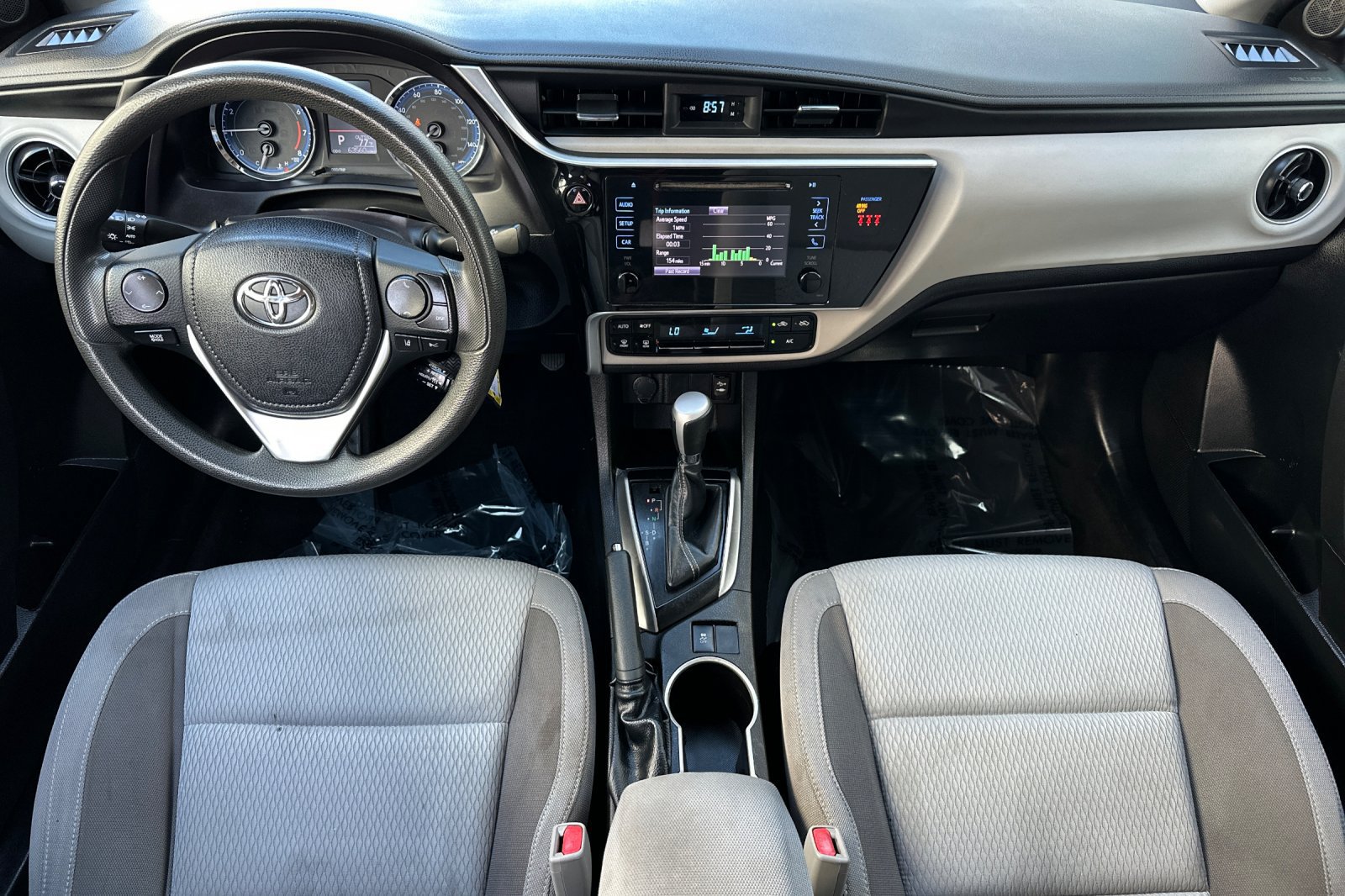 Used 2019 Toyota Corolla LE w/ Carpet Mat Package (TMS) FWD image 14