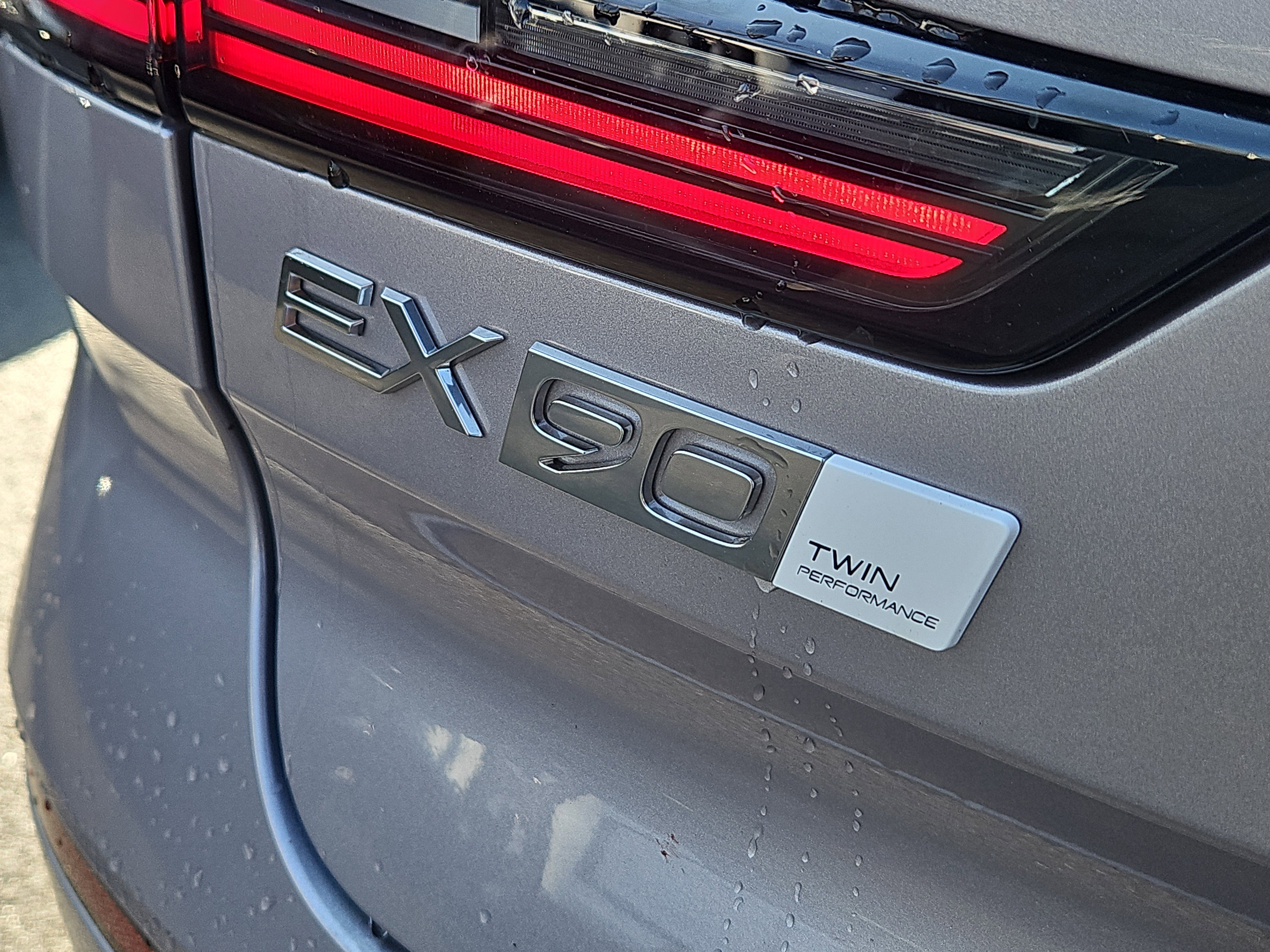 New 2026 Volvo EX90 Ultra image 4