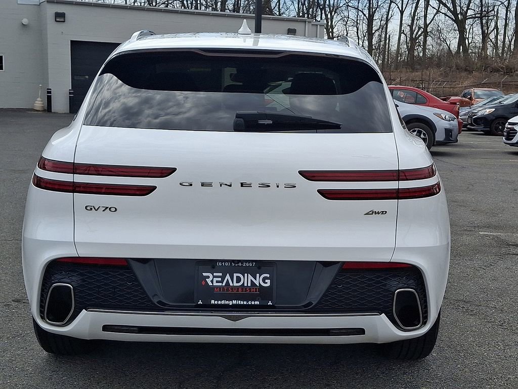 Used 2022 Genesis GV70 2.5T w/ Select Package image 6