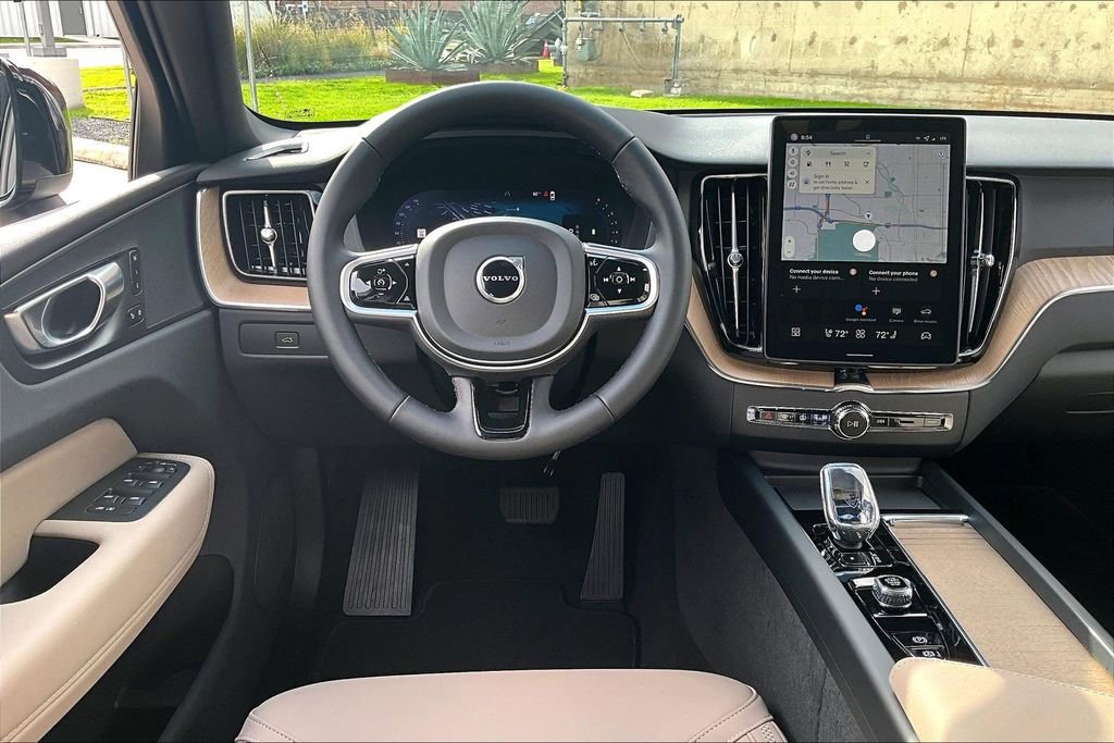 New 2026 Volvo XC60 B5 Plus AWD/4WD image 23