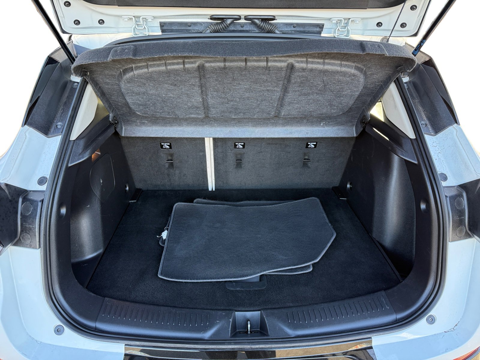 Used 2024 Buick Encore GX Sport Touring image 17