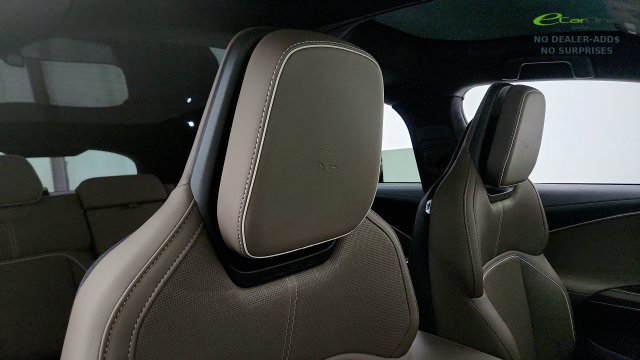 Used 2026 Lucid Gravity Grand Touring AWD/4WD image 35