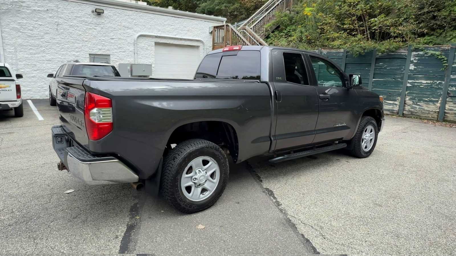 Used 2019 Toyota Tundra SR5 AWD/4WD image 8