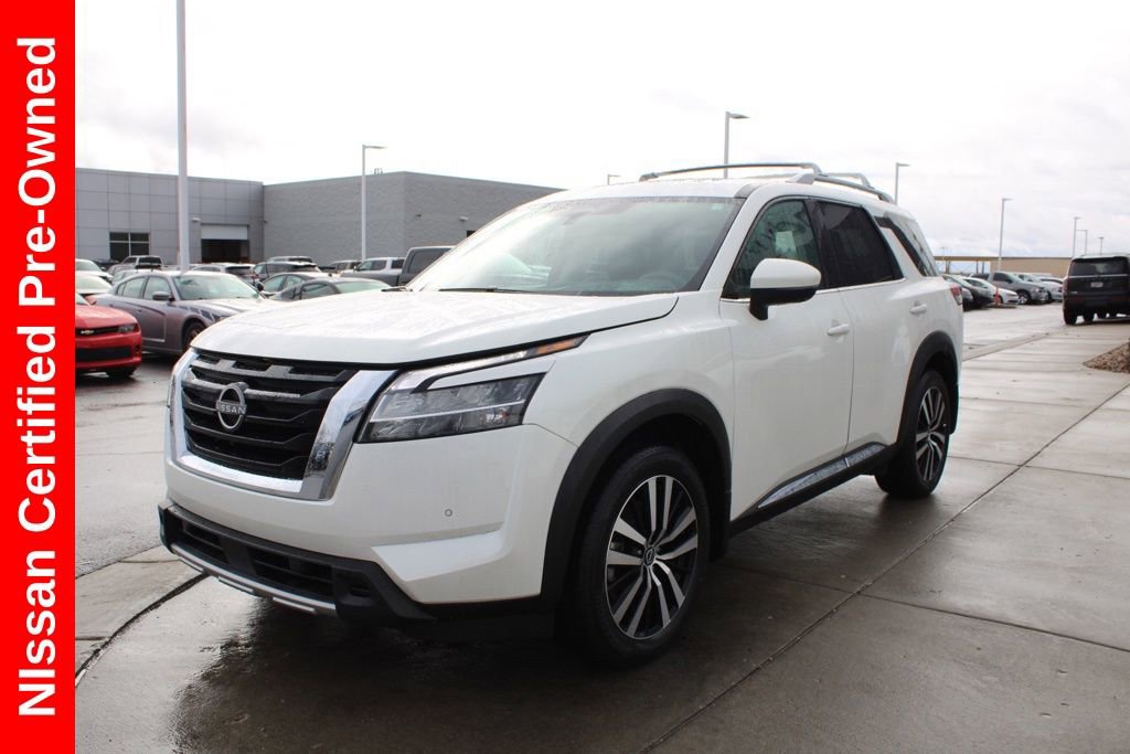 Certified 2024 Nissan Pathfinder Platinum w/ Cargo Package image 3