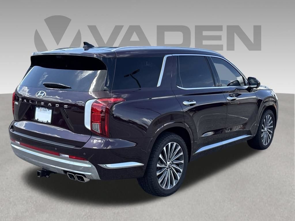Used 2024 Hyundai Palisade Calligraphy FWD image 5