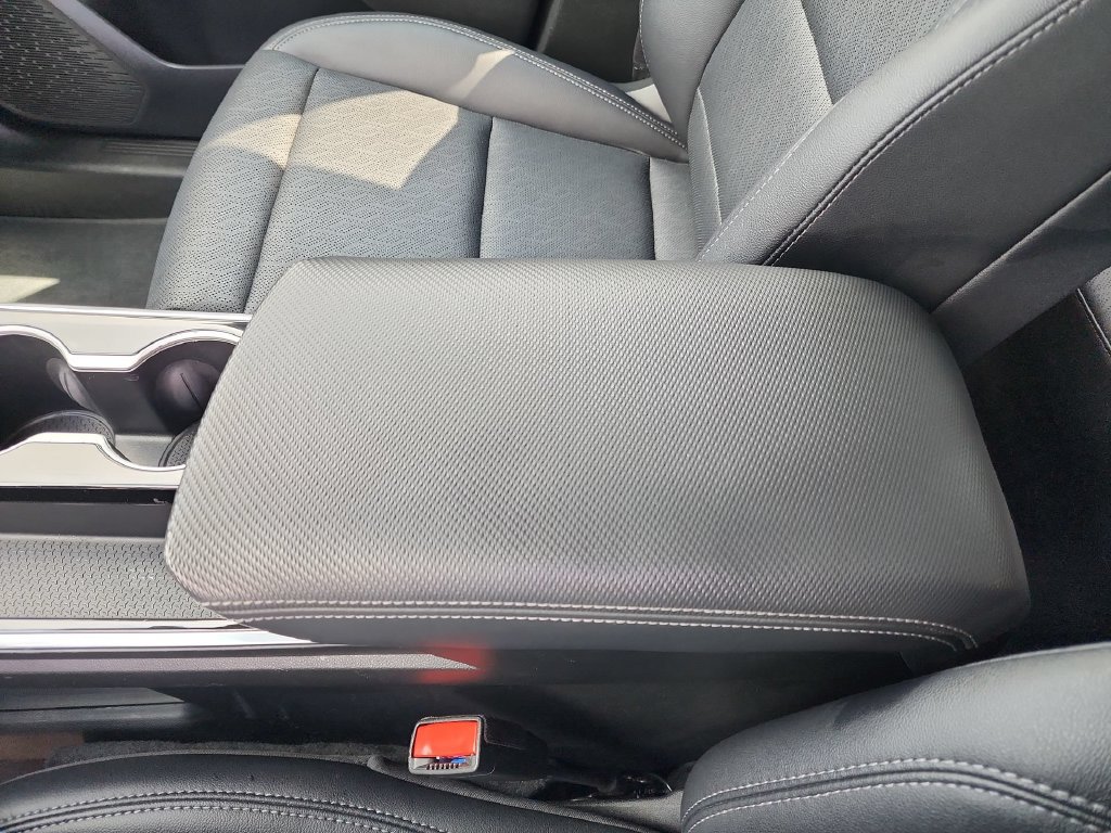 Used 2025 Chevrolet Equinox LT w/ Convenience Package II FWD image 21