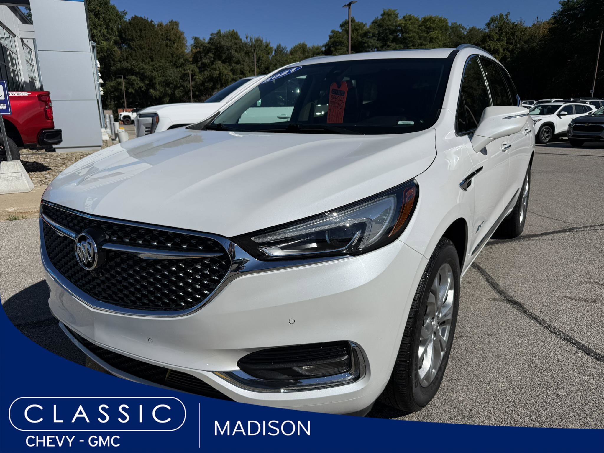 Used 2021 Buick Enclave Avenir w/ Avenir Technology Package video 1