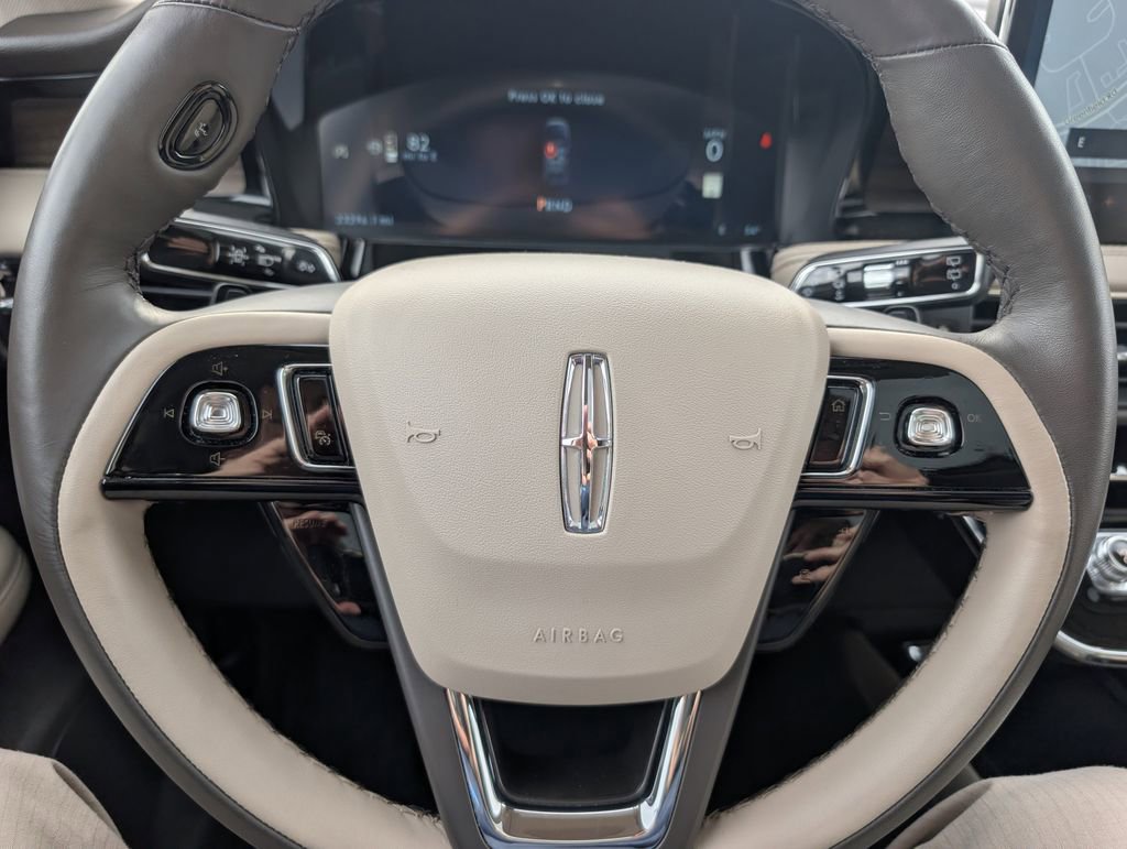 Used 2024 Lincoln Corsair Reserve w/ Equipment Group 201A image 21