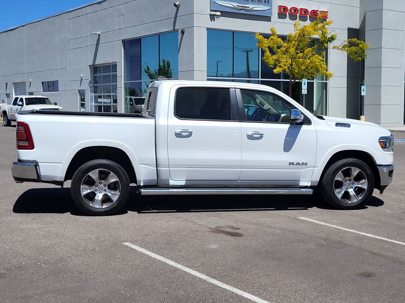Used 2019 RAM 1500 Laramie AWD/4WD image 4