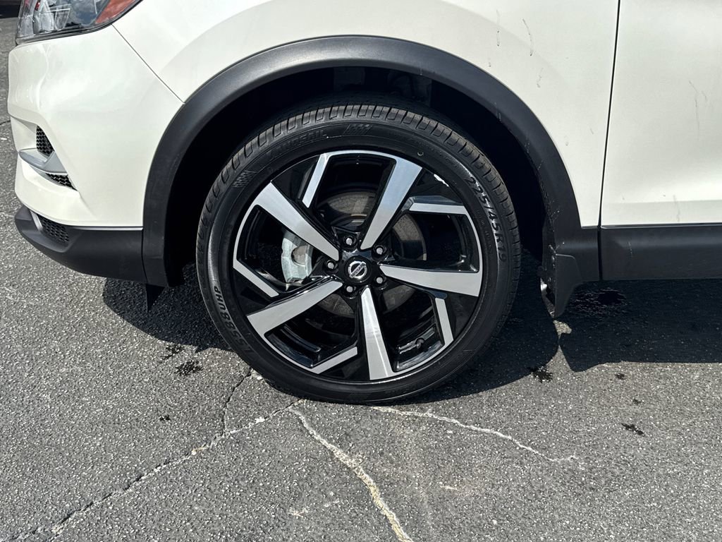 Used 2022 Nissan Rogue Sport SL image 12