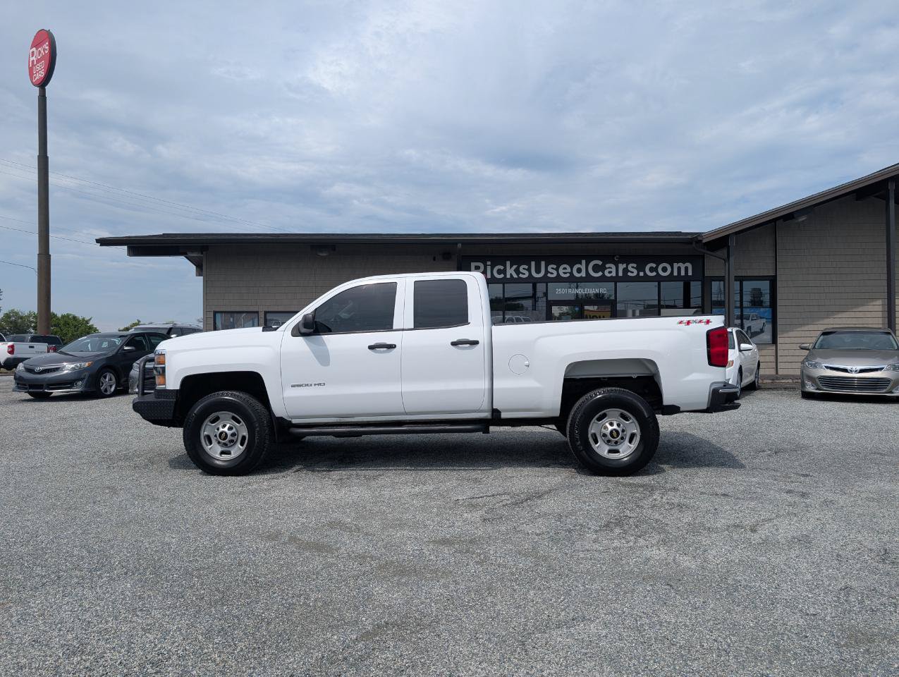 Used 2017 Chevrolet Silverado 2500 W/T AWD/4WD image 11
