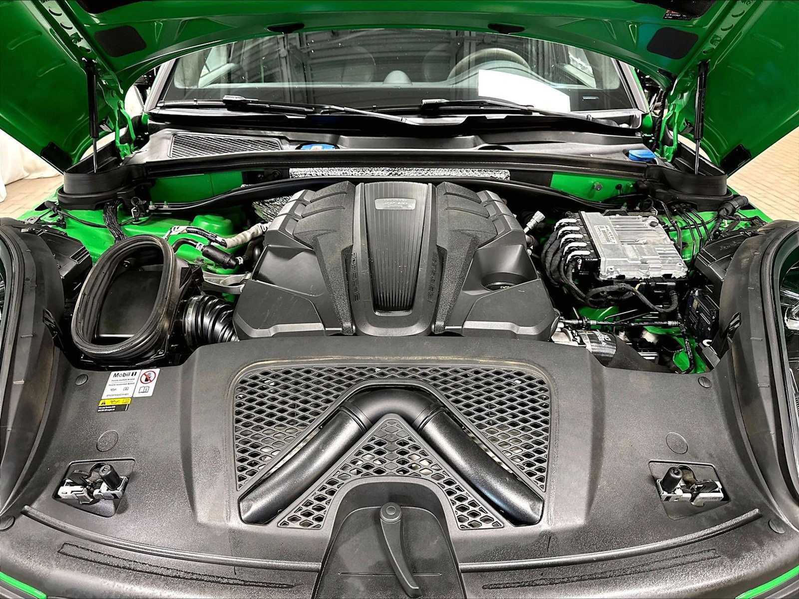 Used 2023 Porsche Macan GTS AWD/4WD image 36