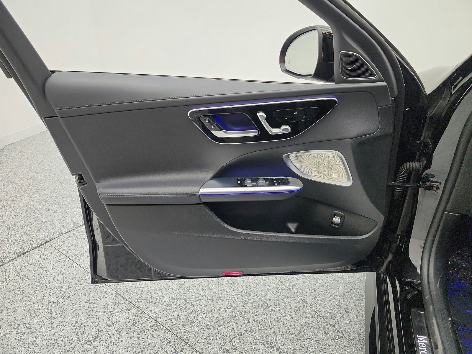 Used 2022 Mercedes-Benz C 300 Sedan image 15