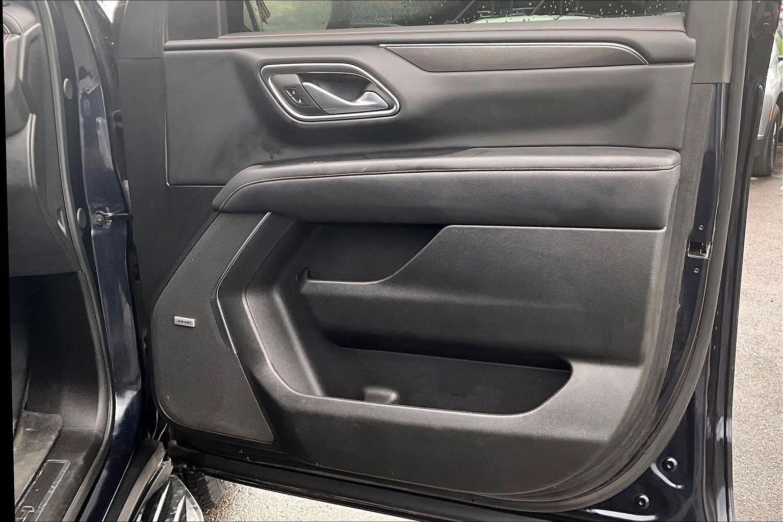 Used 2024 GMC Yukon AT4 AWD/4WD image 25