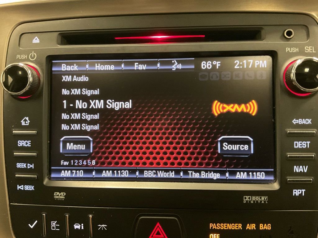 Used 2013 GMC Acadia Denali image 25