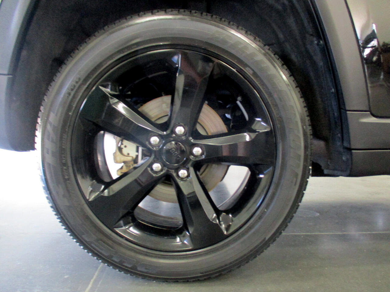 Used 2022 Jeep Grand Cherokee Altitude image 25