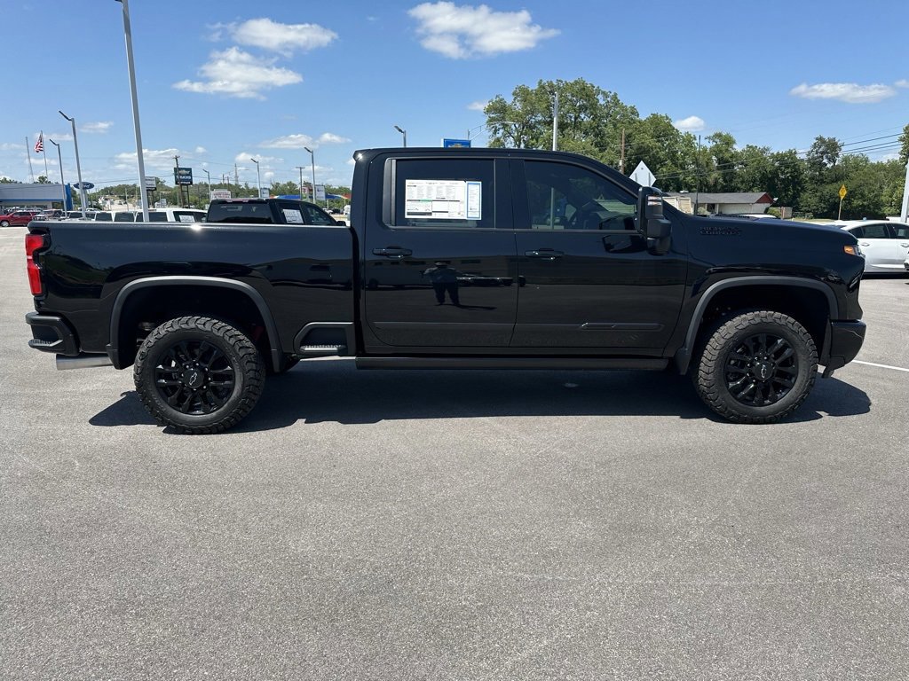 New 2025 Chevrolet Silverado 2500 High Country w/ Midnight Edition image 3