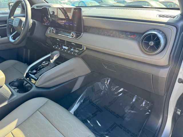 Certified 2025 Chevrolet Colorado ZR2 w/ Technology Package AWD/4WD image 6