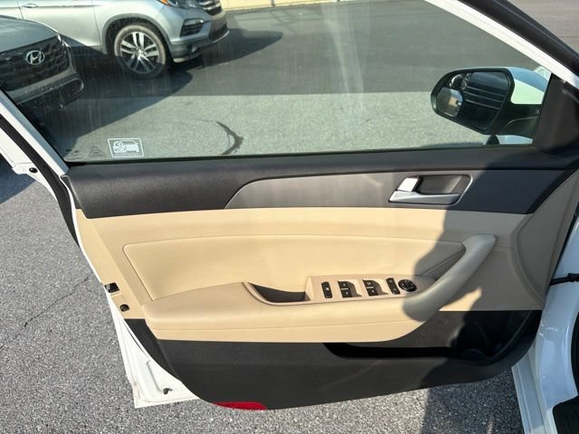 Used 2015 Hyundai Sonata ECO FWD image 13