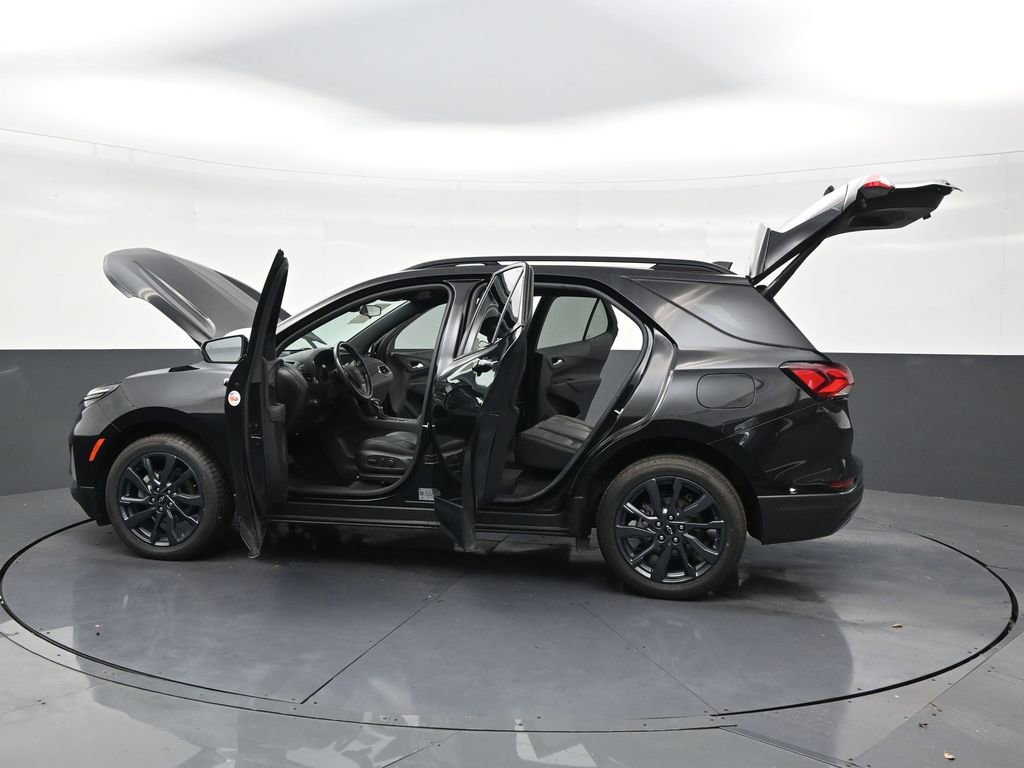 Used 2022 Chevrolet Equinox RS w/ RS Leather Package FWD image 31
