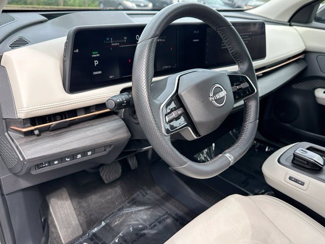 Used 2025 Nissan Ariya AWD image 20