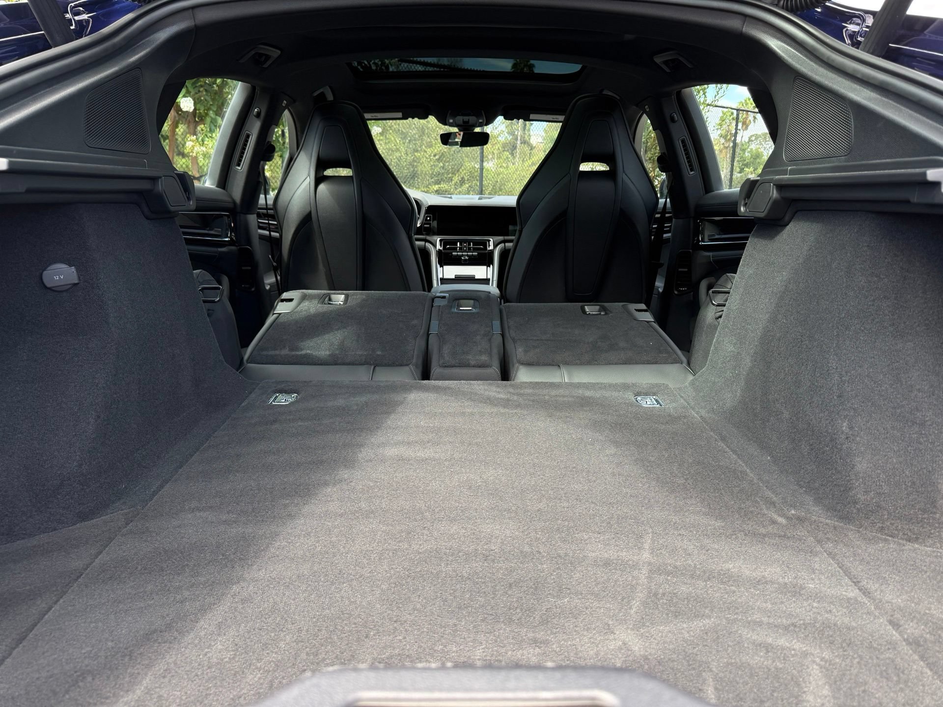 Used 2026 Porsche Panamera image 33
